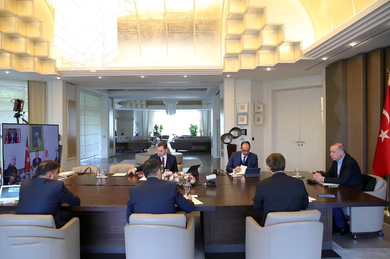 Cumhurbaşkanı Erdoğan başkanlığındaki ilk telekonferans kabine toplantısı bugün